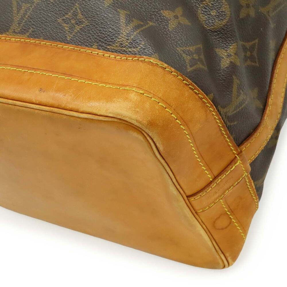 LOUIS VUITTON Brown Monogram Noe Shoulder Bag - Picture 4 of 9